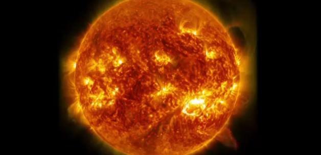 Güneş’te dev patlama saniye saniye görüntülendi