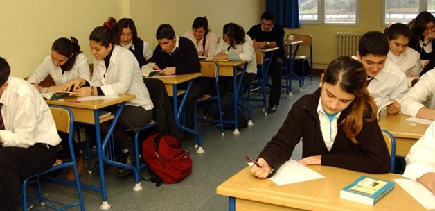 Lisede okul değiştirecek öğrencilere müjde!