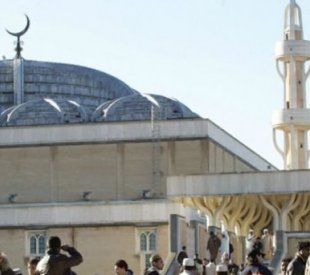 İtalya'da cami karşıtı yasa