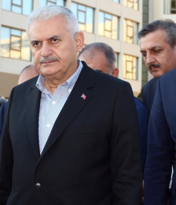 Başbakan hastanede Meclis Başkanını ziyaret etti