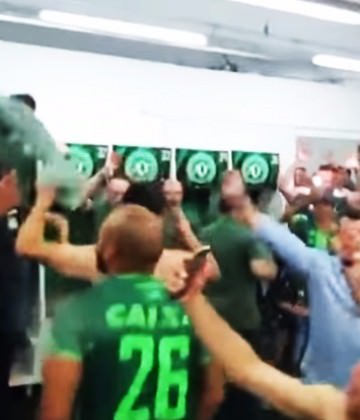Chapecoense takımı finale &ccedil;ıkınca b&ouml;yle sevinmişti