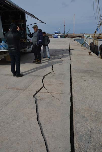 Çanakkale depreminden korkutan fotoğraf!