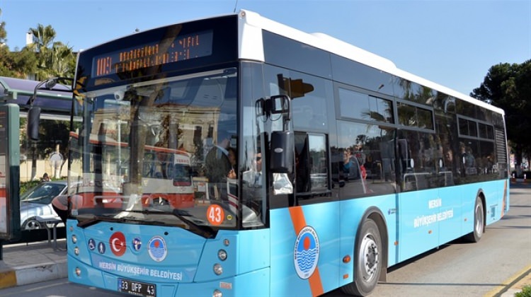 Yaşlı teyze bindiği otobüste 'servet' unuttu ile ilgili görsel sonucu