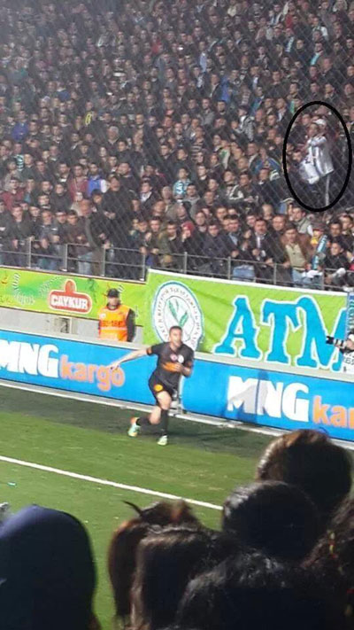 burak_yilmaza_cakmak_firlatan_taraftar_goruntulendijpg_h1.jpg