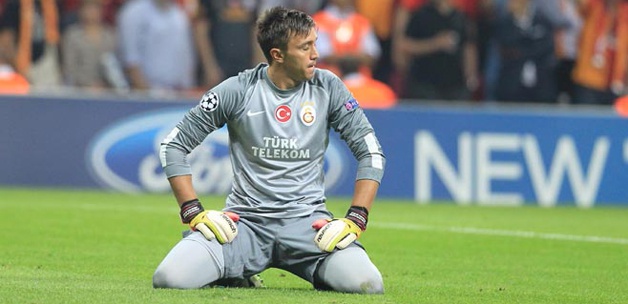 galatasarayda_fernando_muslera_panigi13821637680_h1085989.jpg